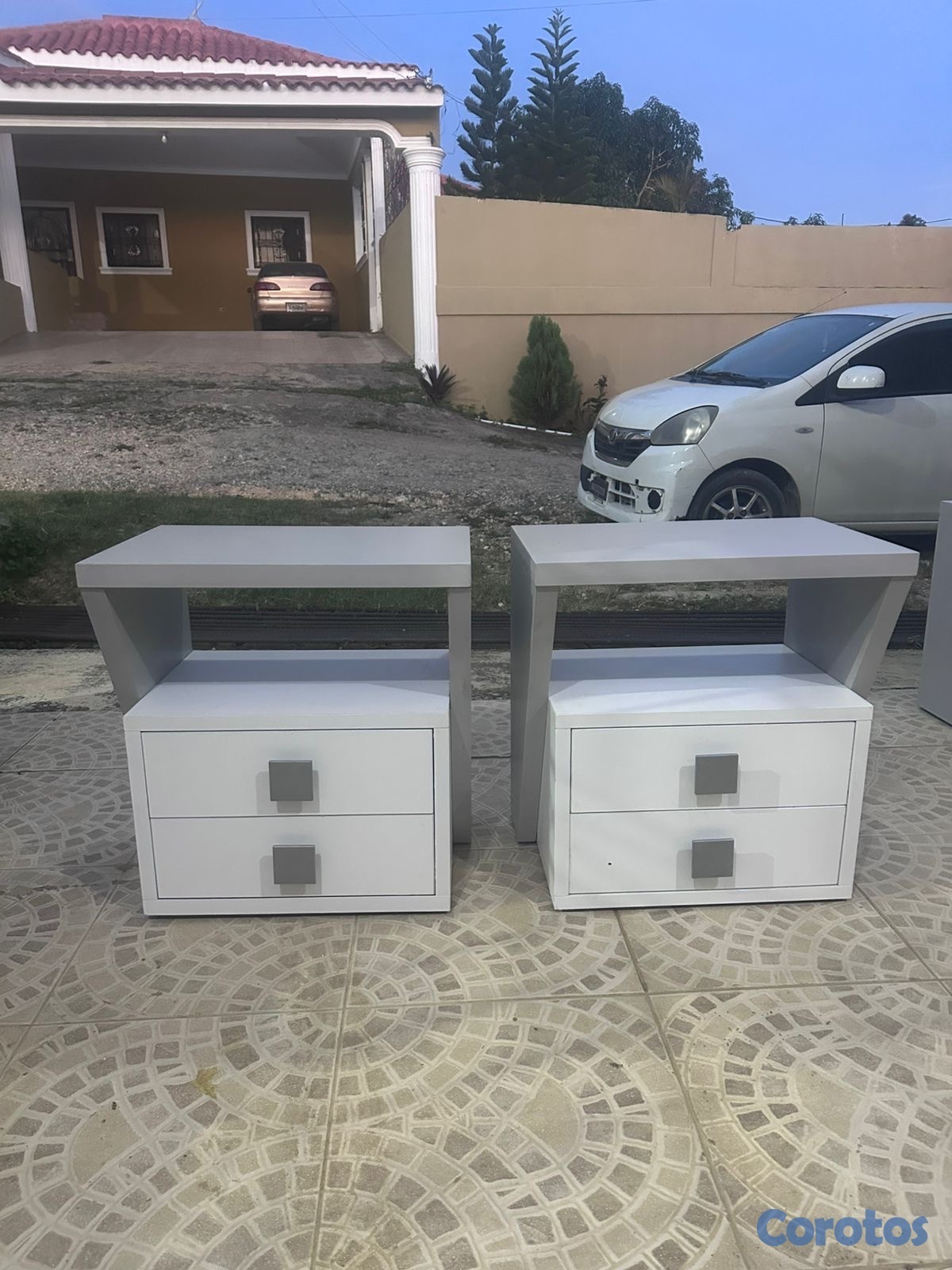 muebles y colchones - Mesitas de noche  5