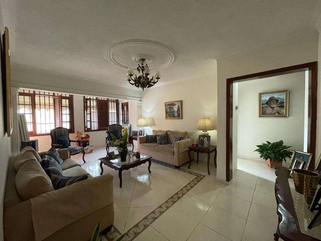 casas - Casa en venta en Santo Domingo de 5 habitaciones  7