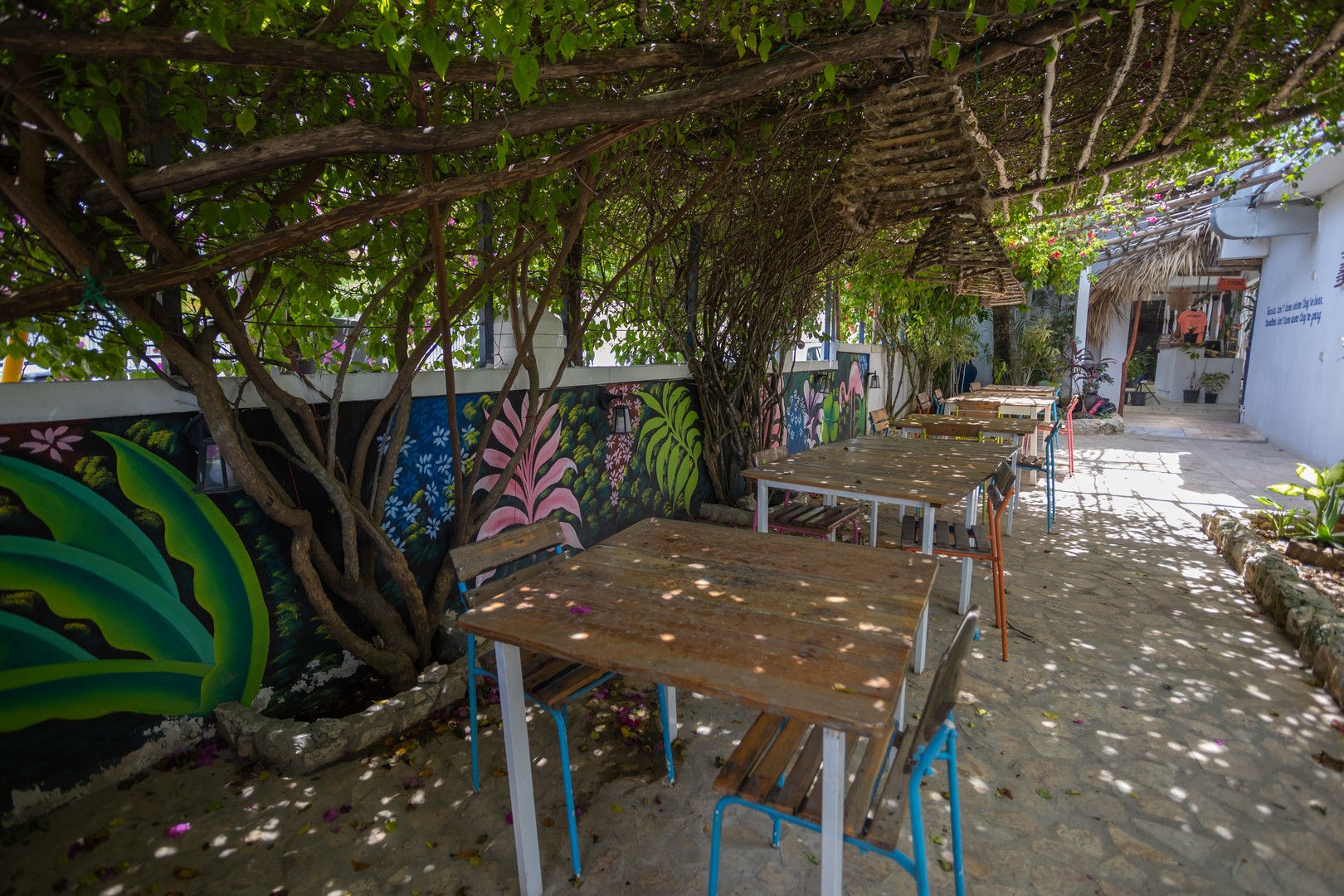 negocios en venta - Oportunidad de administración o alquiler de restaurante en Bayahibe 5