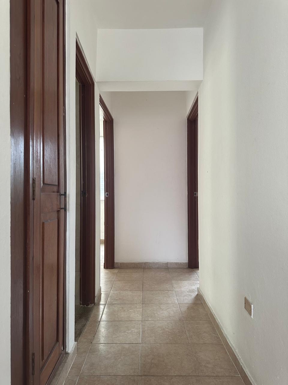 apartamentos - Vendo klm 9 segundo nivel dos hab , baño , parqueo