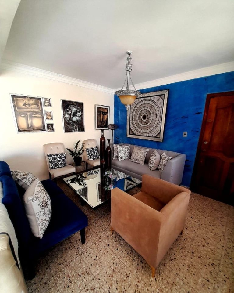 apartamentos - Vendo apartamento clásico en Alma Rosa 1