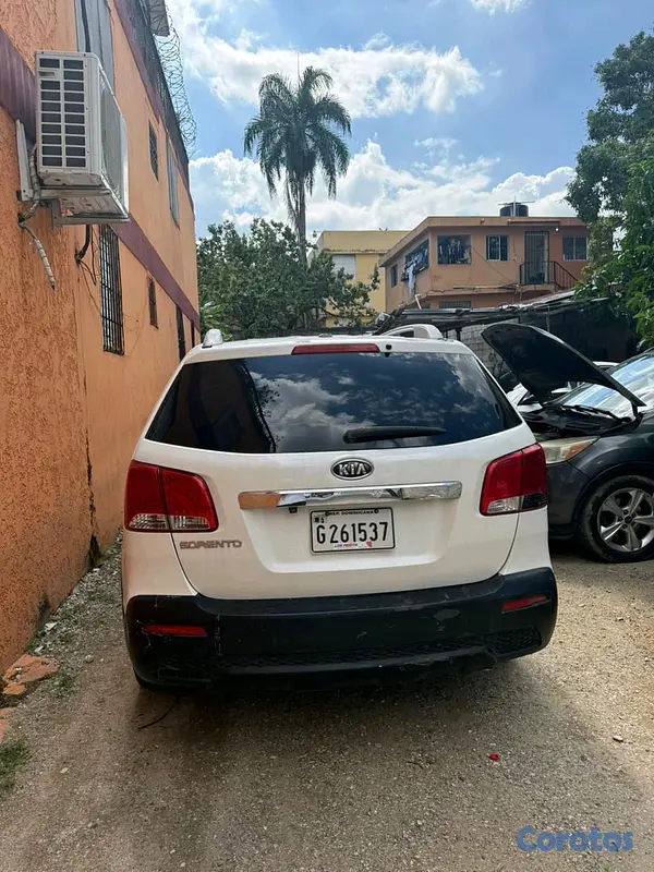jeepetas y camionetas - Kia Sorento 2012 poco uso  2