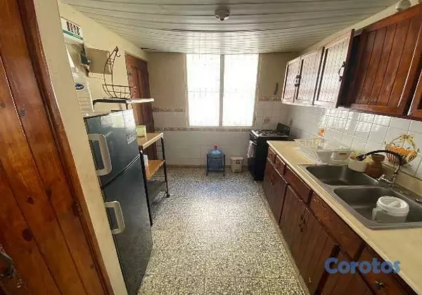 casas - Casa en la Avenida independencia de 4 habitaciones en Venta 6