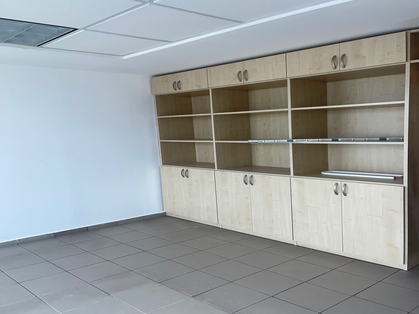 oficinas y locales comerciales - Local Comercial en Alquiler en Piantini
 2