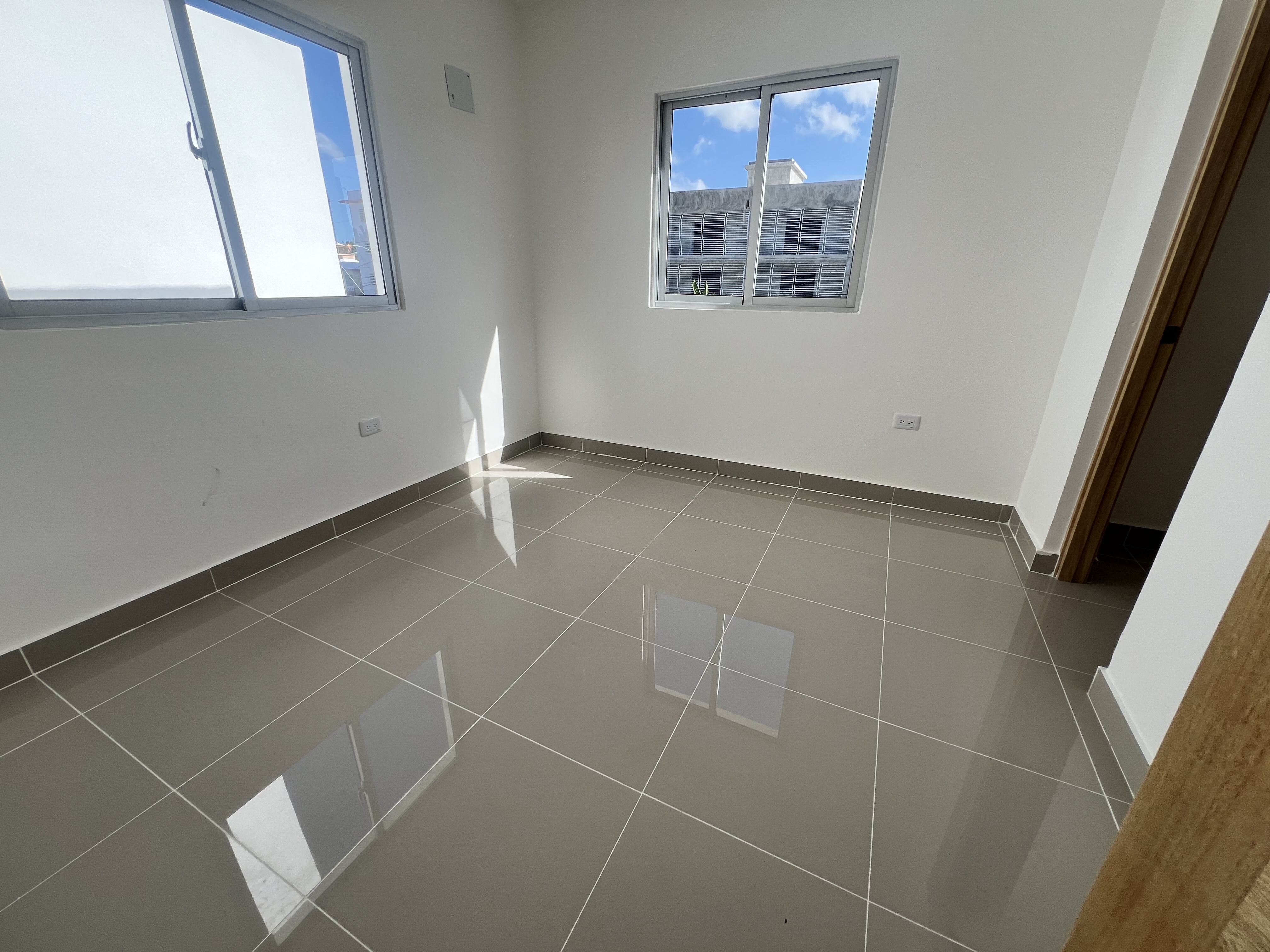 casas - venta de casa nuevas Modernas en la autopista de San Isidro Santo Domingo este  6