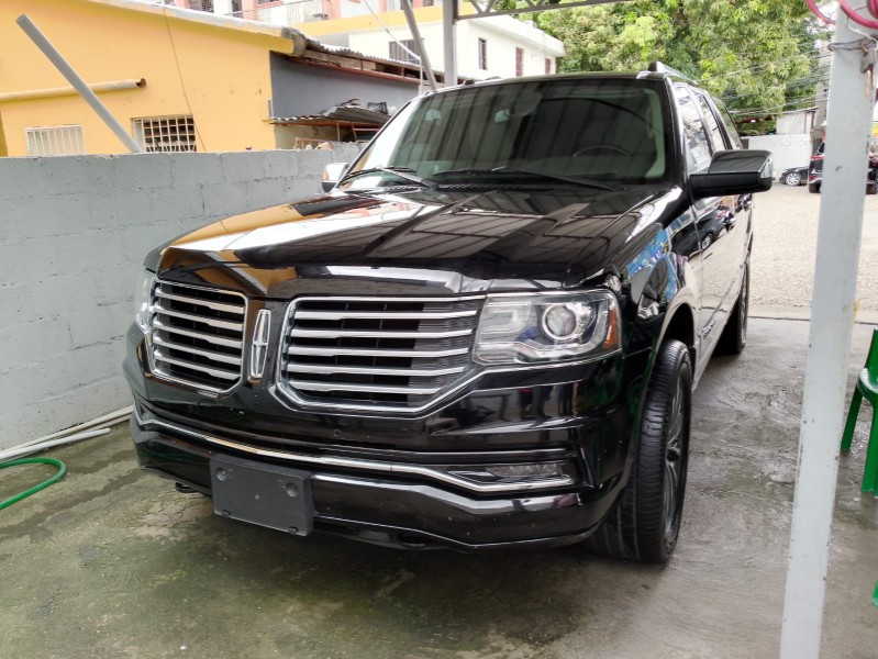 jeepetas y camionetas - Lincon navigator 2016 0