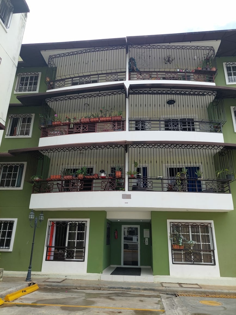 apartamentos - Venta de apartamento en la autopista de san Isidro pradera oriental 3er piso 