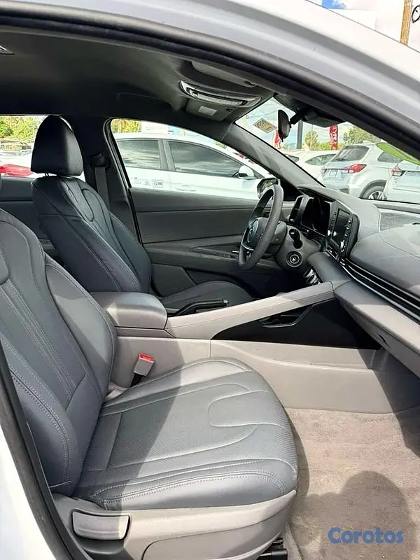 carros - Hyundai Elantra SE 2021
 10