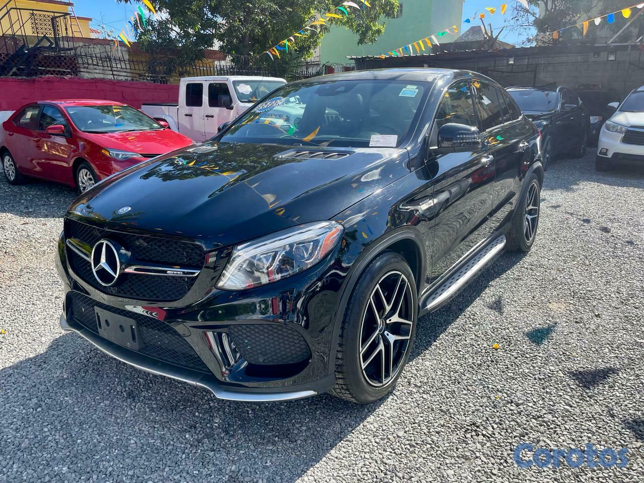 jeepetas y camionetas - Mercedes Benz GLE 43 AMG Coupe 2017 Clean Carfax 3
