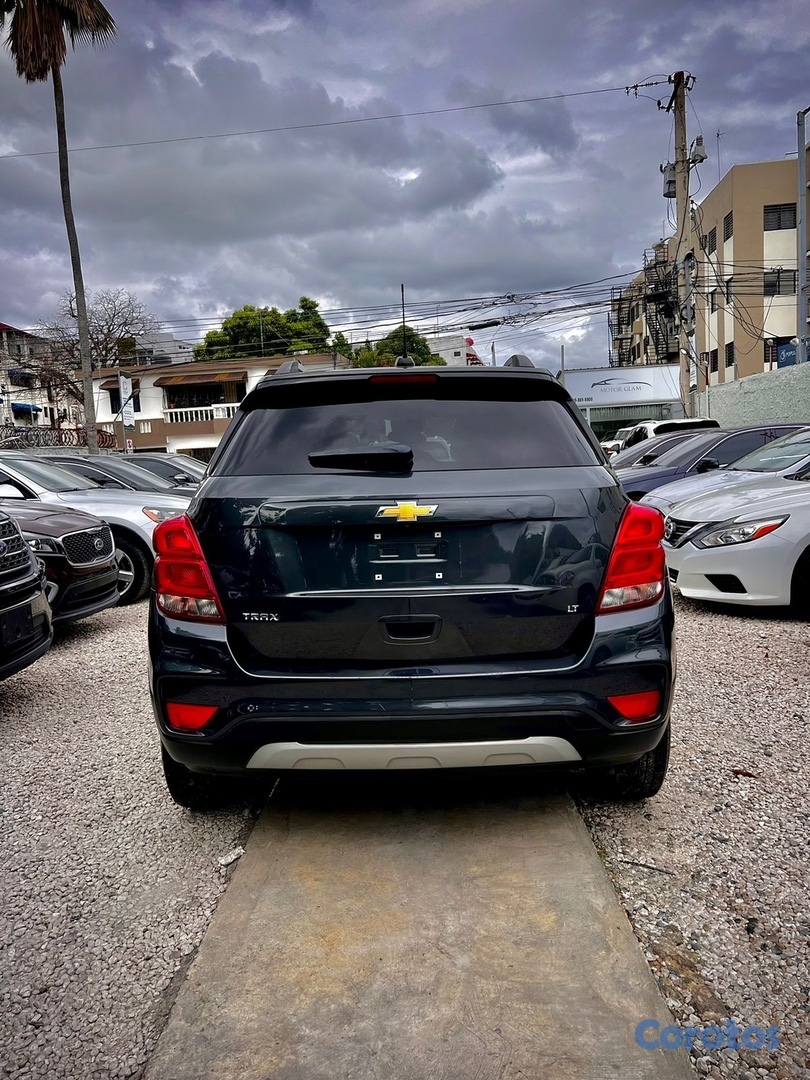 jeepetas y camionetas - Chevrolet Tras 7