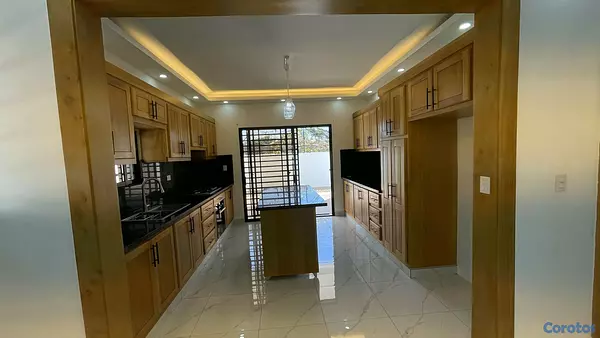 casas - MODERNA CASA EN VENTA EN SANTIAGO. 6