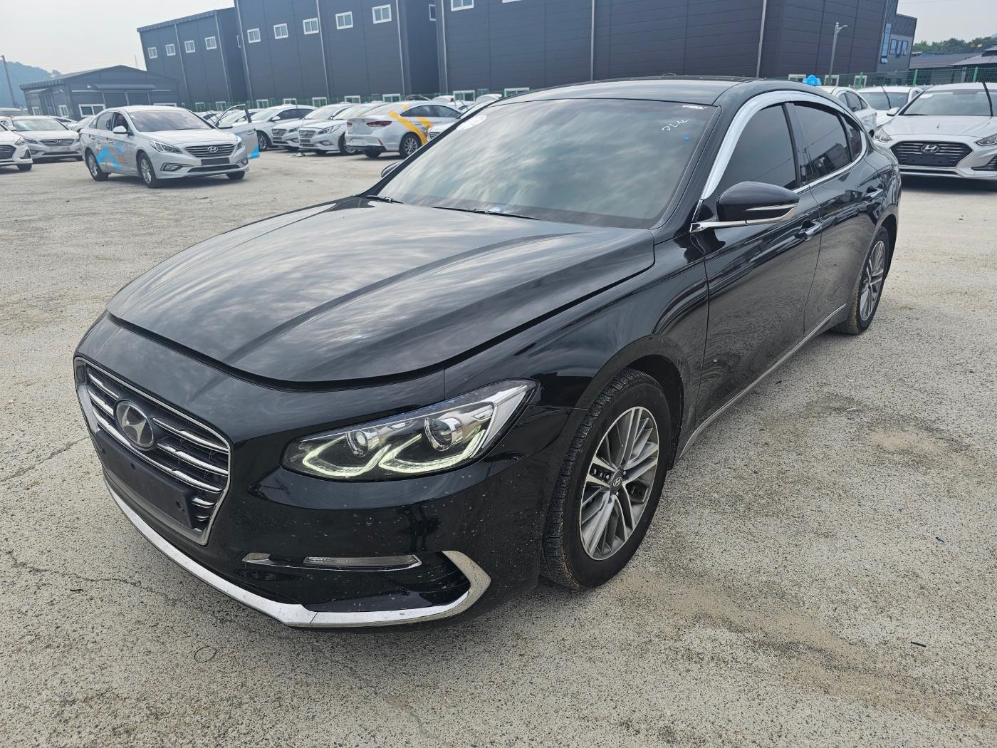 carros - HYUNDAI GRANDEUR 2018 NEGRO 1