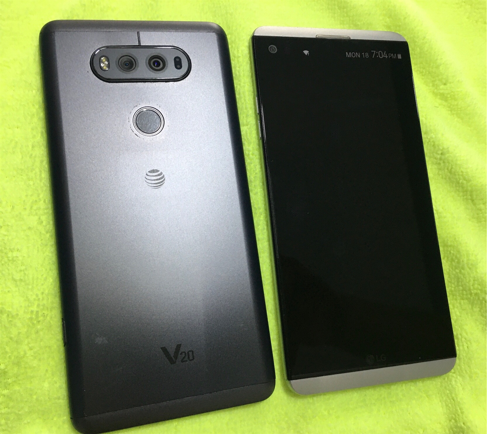 celulares y tabletas - LG V20 