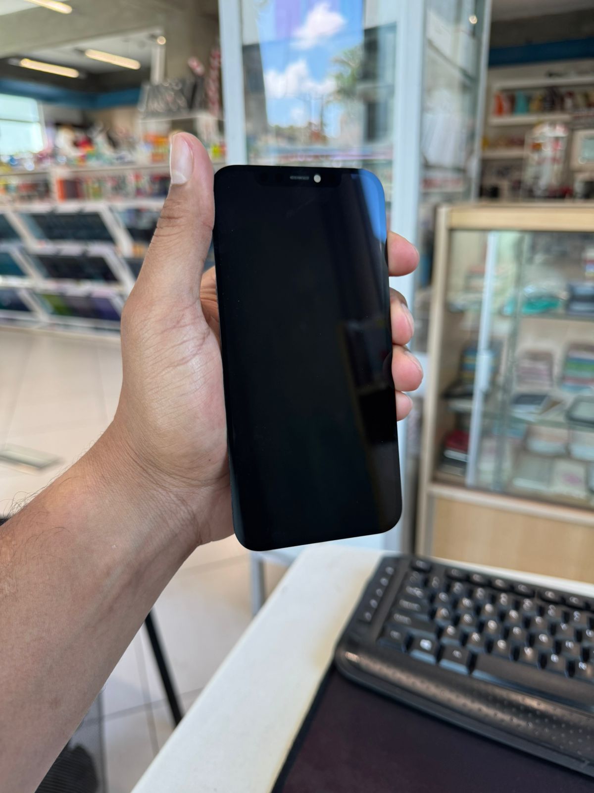 celulares y tabletas - Pantalla ORIGINAL para iphone 13 instalacion grati