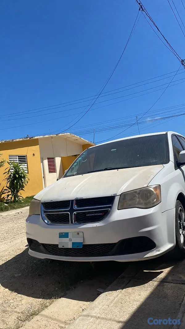 jeepetas y camionetas - se vende dodge gran caravan 2014 
negociable escribir solo interesado  2