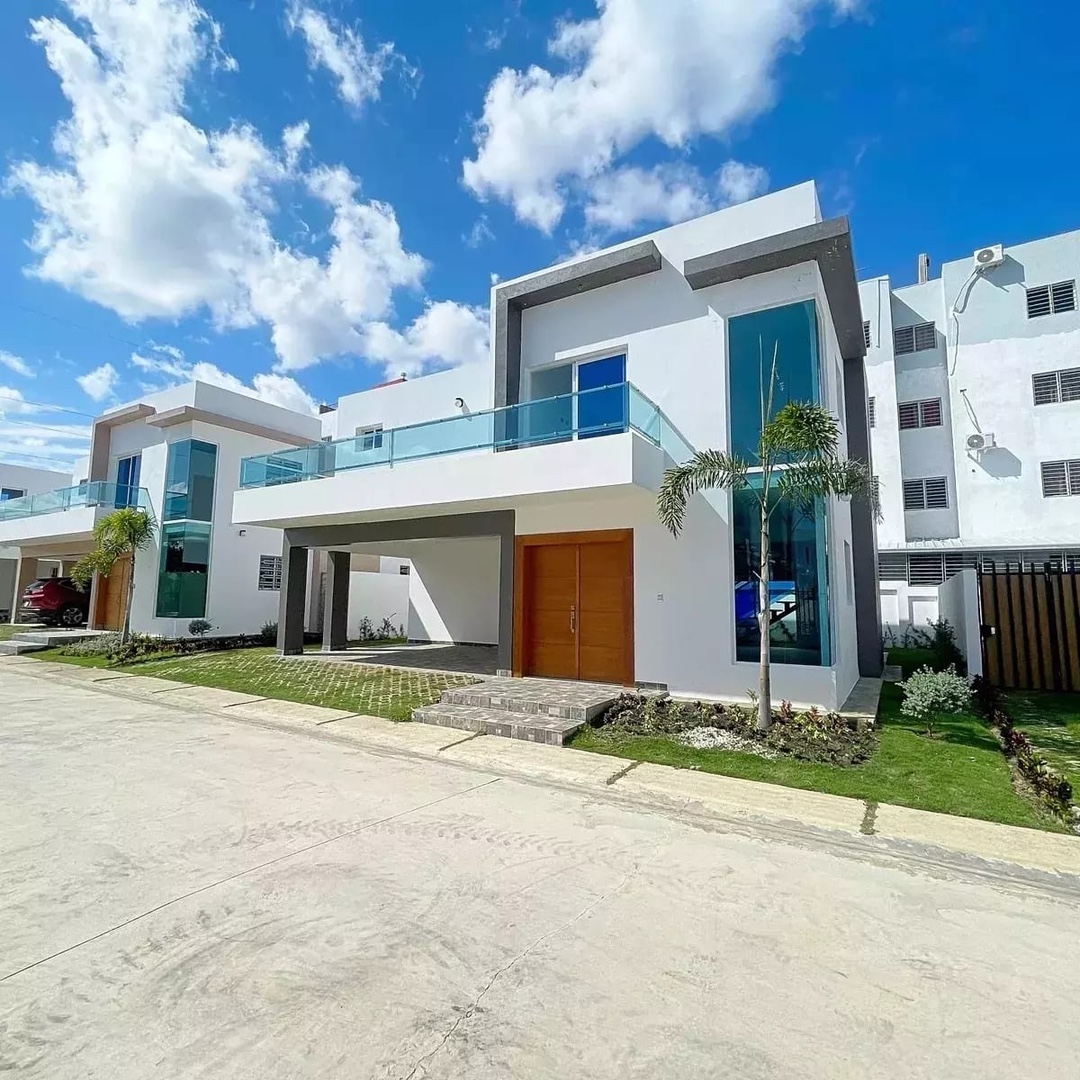 casas - HERMOSA CASA EN PROYECTO CERRADO AL ESTILO MIAMI 