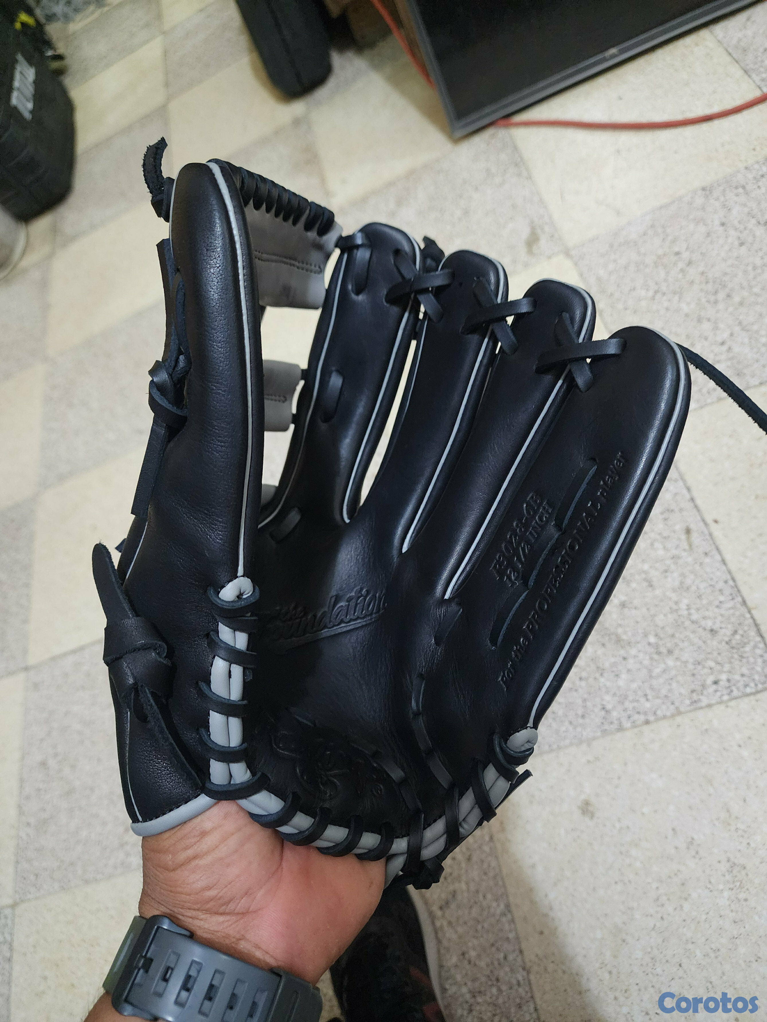 Artículos Deportivos - guante oufirder negro 1