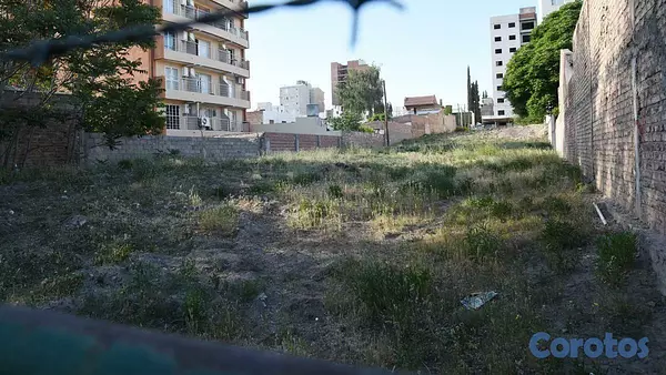 solares y terrenos - Vendo Solar en la Av. Abraham Lincoln 2
