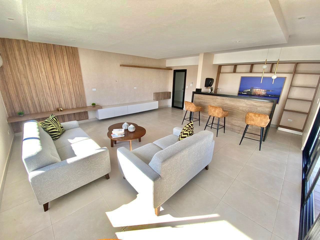 apartamentos - Apartamento en Alquiler
EVARISTO MORALES
USD 1,000.00 (Mantenimiento incluido)

