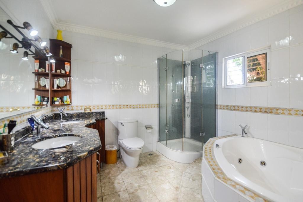 casas - Casa 2 niveles en Alameda  6