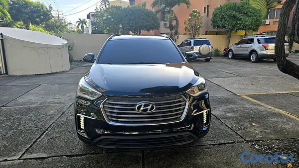 jeepetas y camionetas - Hyundai Grand Santa Fe 2017 2