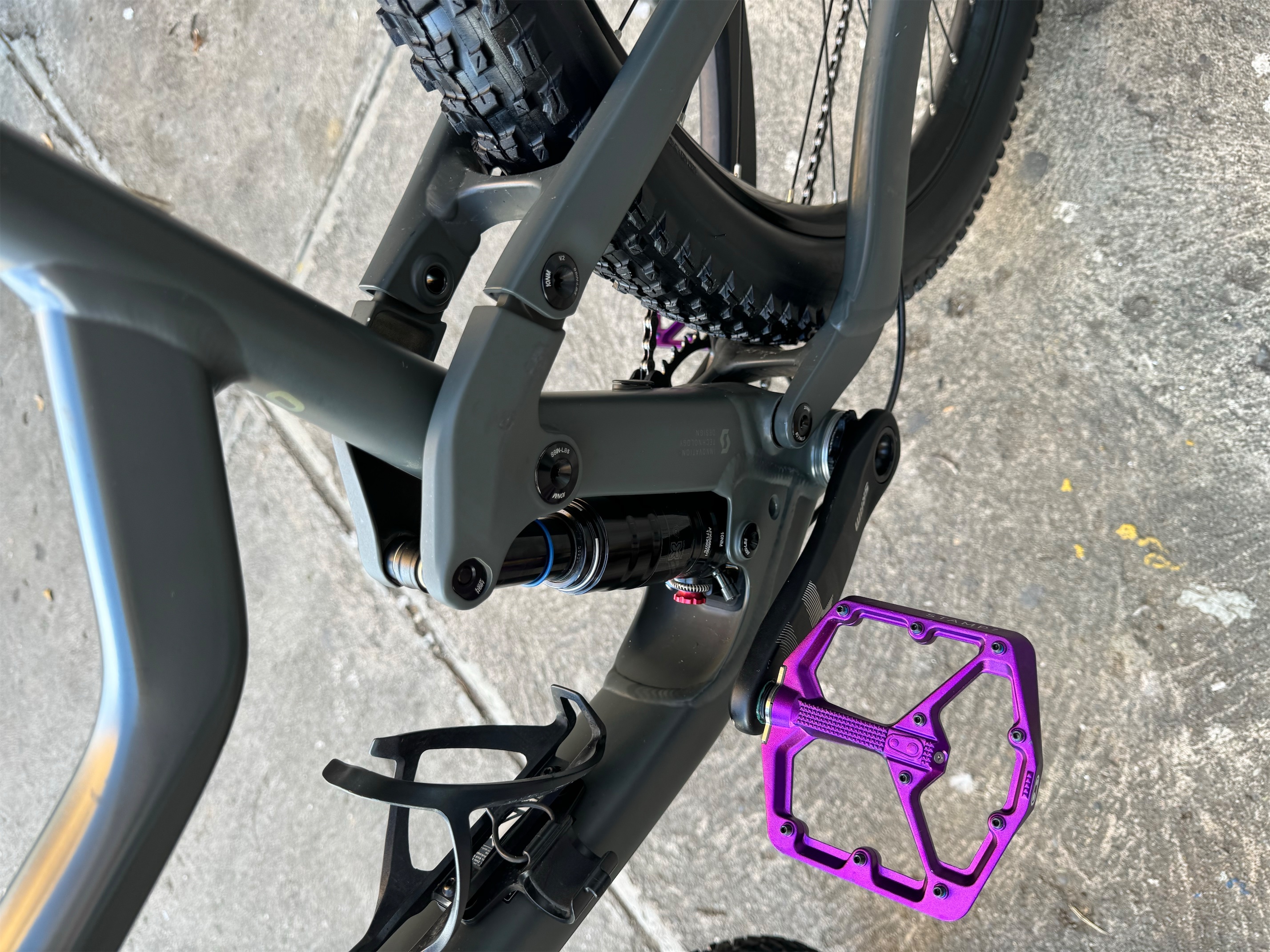bicicletas y accesorios - Scott Genius 2022 enduro bike 
 8
