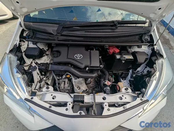 carros - TOYOTA VITZ 2020 13