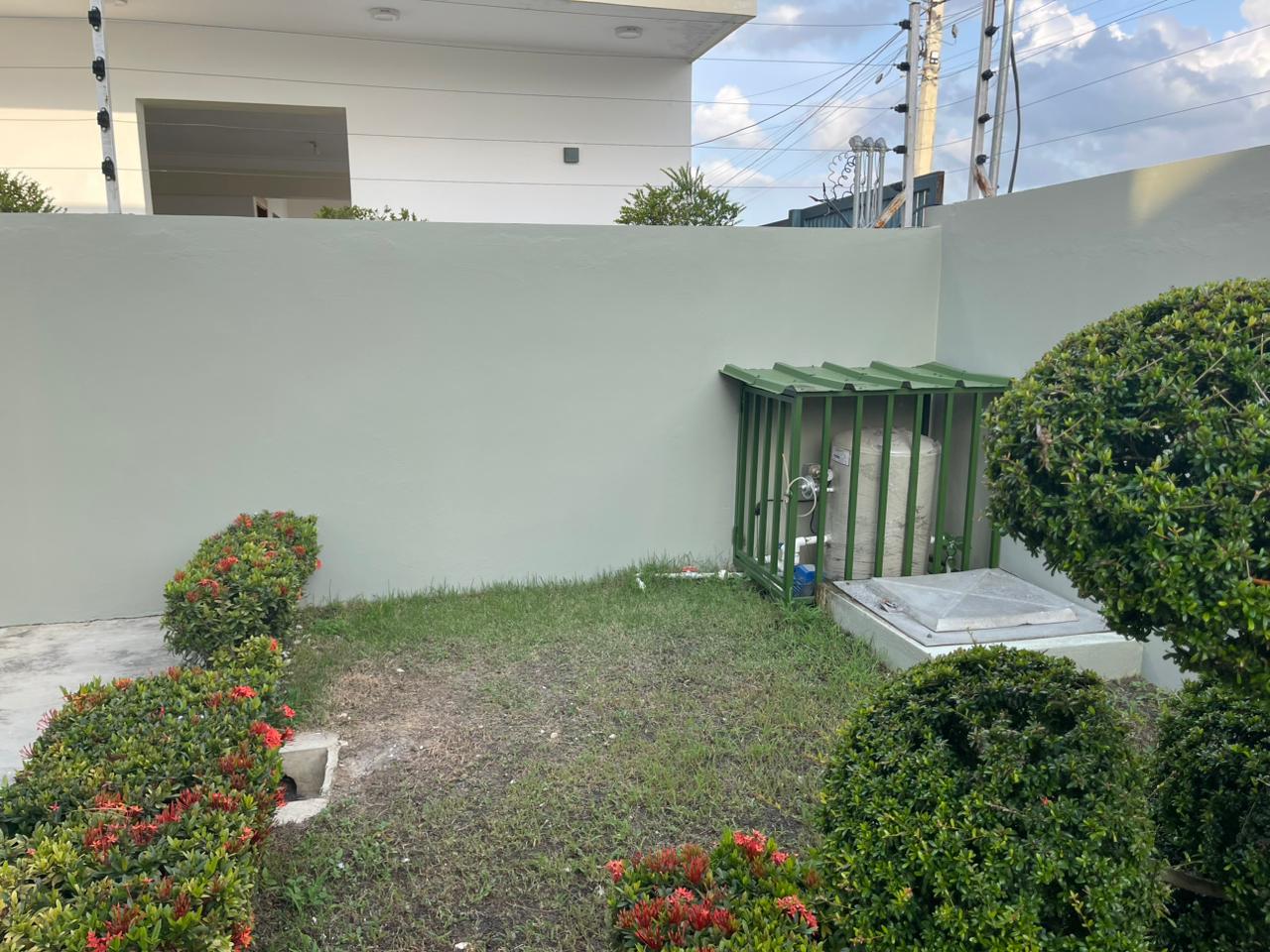 casas - CASA EN VENTA EN LAS PALOMAS,  SANTIAGO. 1