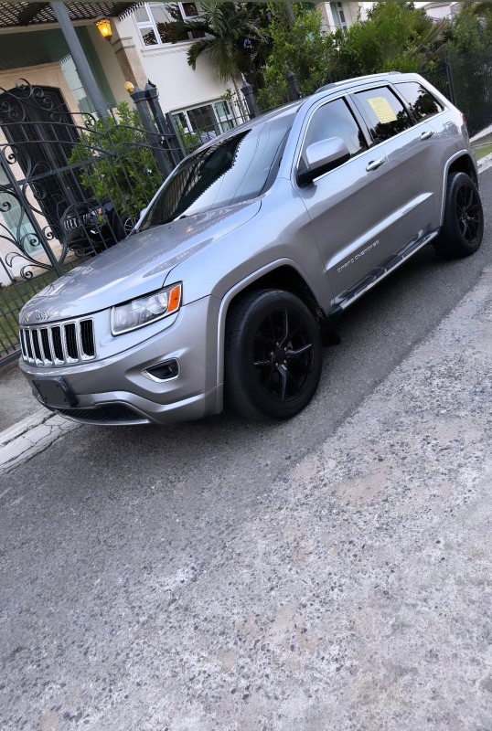 jeepetas y camionetas - Jeep grand cherokee laredo 2016 2
