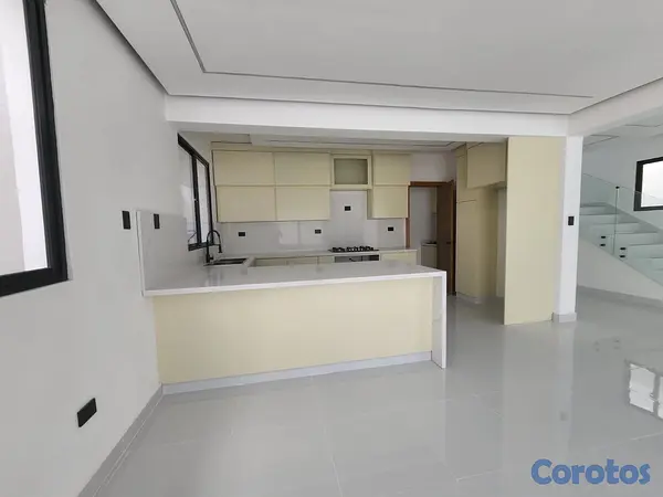 casas - venta de espectacular casa con piscina en la autopista de san isidro  15