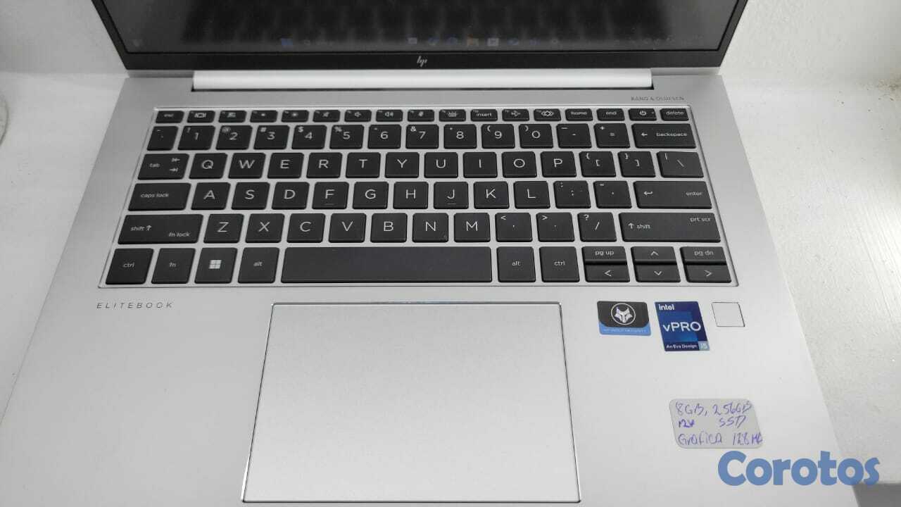 computadoras y laptops - Hp Elitebook 840 G9 i5 12va 8gb 250ssd Gráfica 128 3