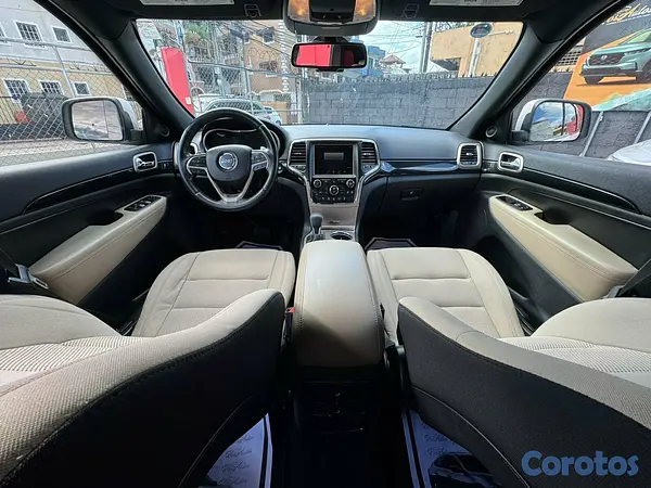 jeepetas y camionetas - Jeep Grand Cherokee Laredo 75 Aniversario 2016 8