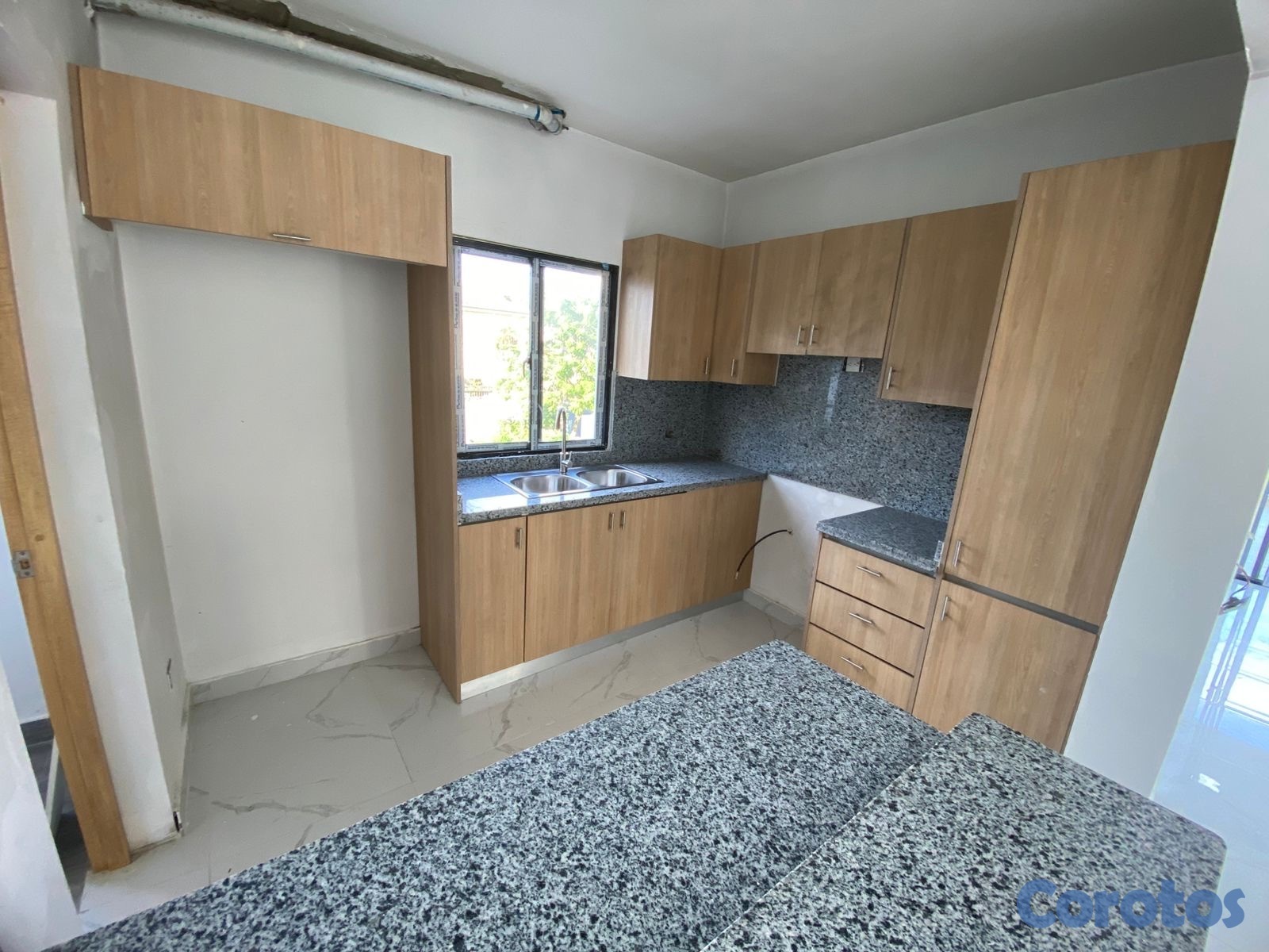 apartamentos - vendo próximo a la ecológica listo tres habitaciones dos baños balcón parqueo  5
