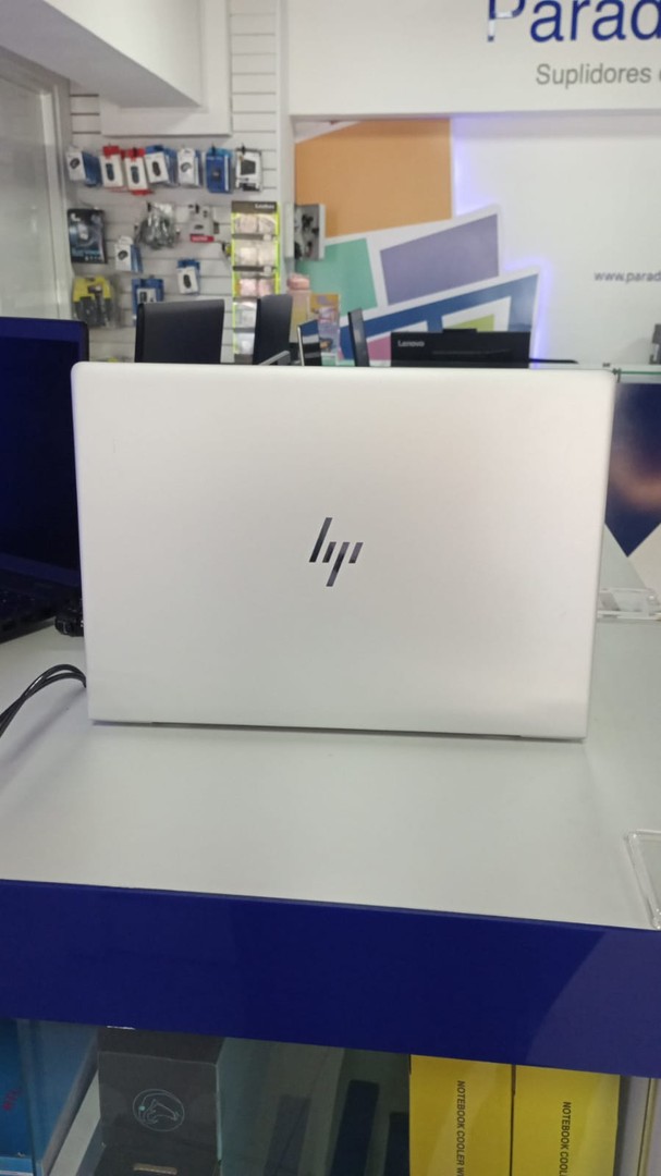 computadoras y laptops - LAPTOP HP ELITEBOOK 840 G5 BISINESS 1