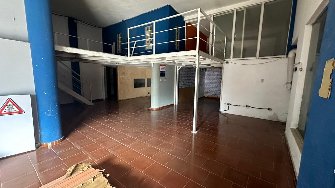 oficinas y locales comerciales - Alquiler Amplio Local Comercial Ubicado en la Zona Colonial, Santo Domingo 1