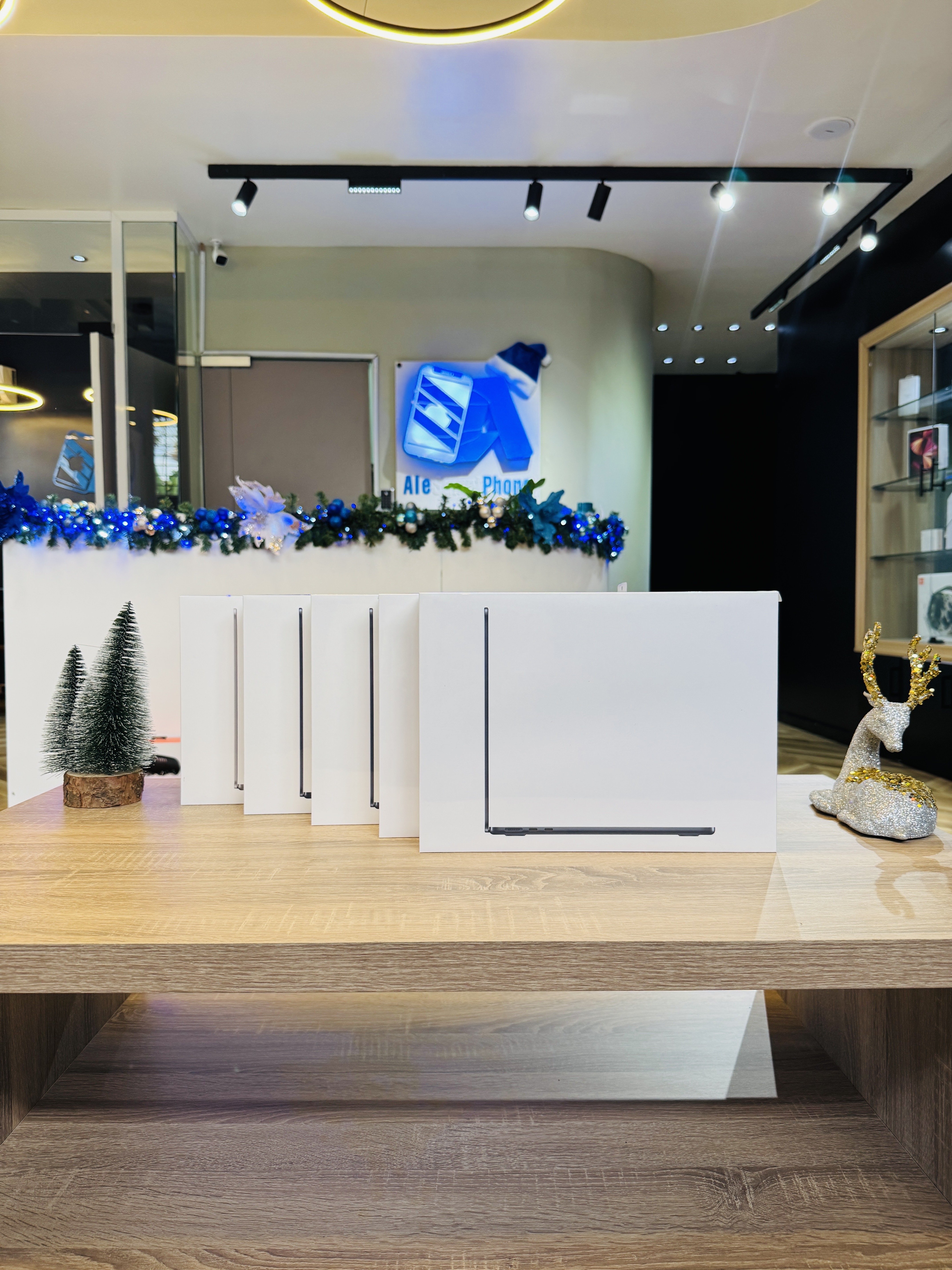 computadoras y laptops - MACBOOK AIR M2 13” 16RAM 256GB SSD  0
