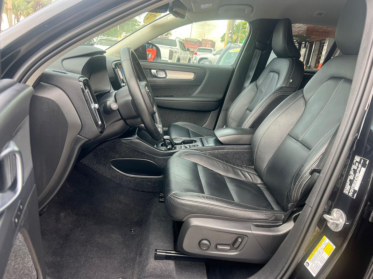 jeepetas y camionetas - Volvo XC40 Momentum 2022 7