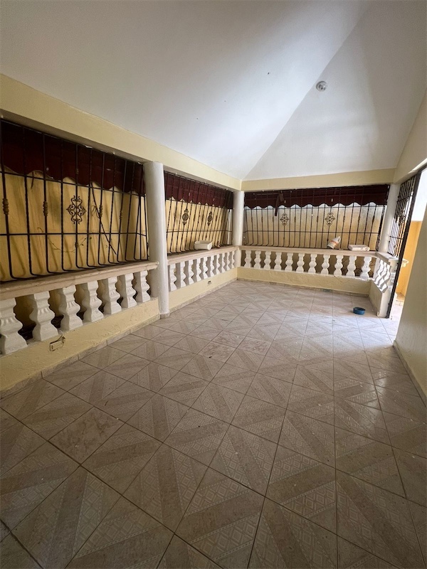 casas - Venta de casa en la autopista de san Isidro prado oriental Santo Domingo este  5