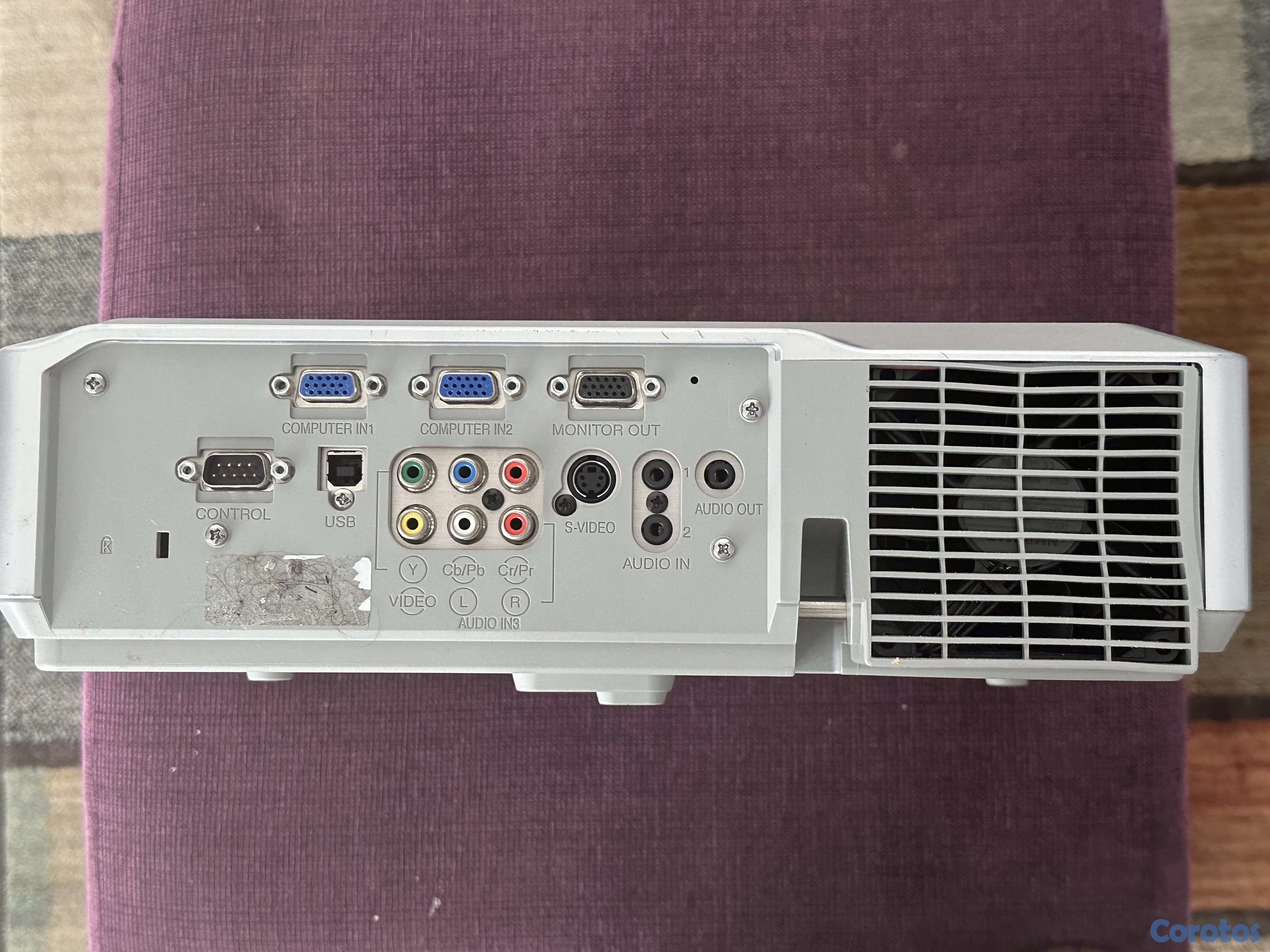 otros electronicos - Proyector Hitachi 2000 lumens 1