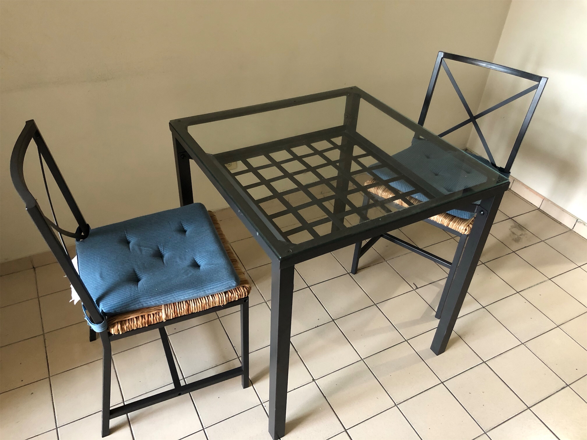 muebles y colchones - Mesa comedor ikea Granas.tope cristal