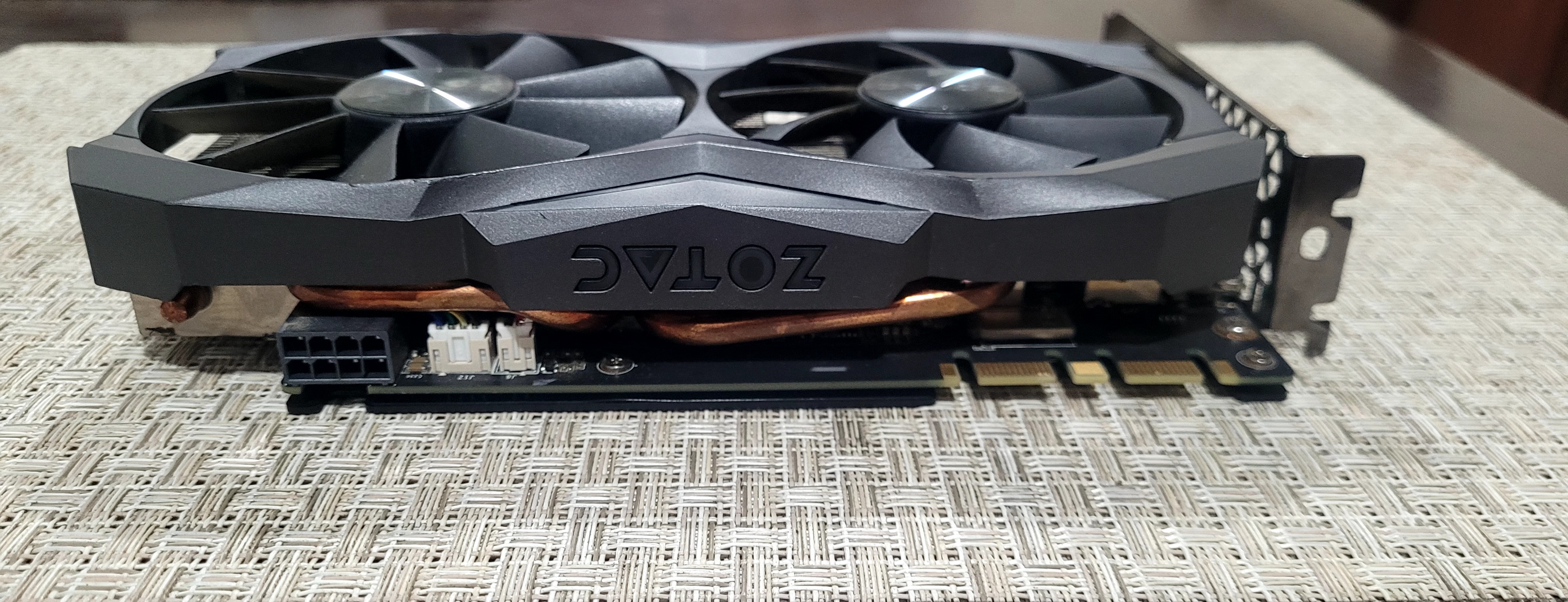 computadoras y laptops - tarjeta de video GTX 1070 TI de 8GB   3