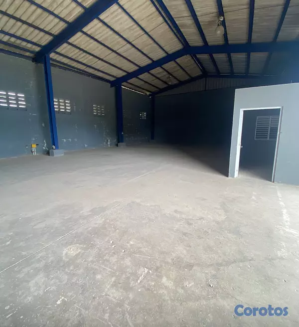 oficinas y locales comerciales - se alquila nave 3