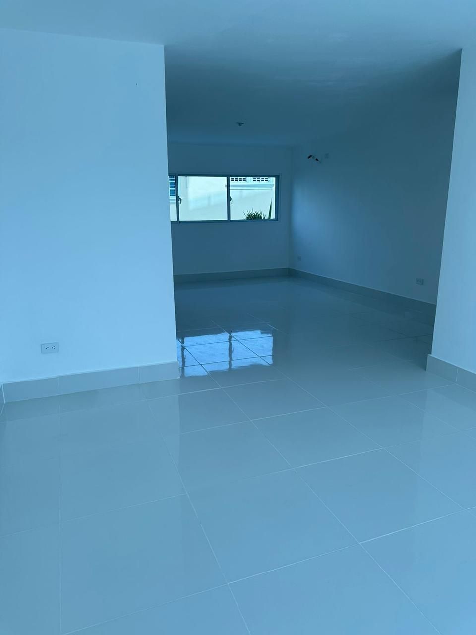 apartamentos - Apartamento 3er Nivel en Cerro Alto 5