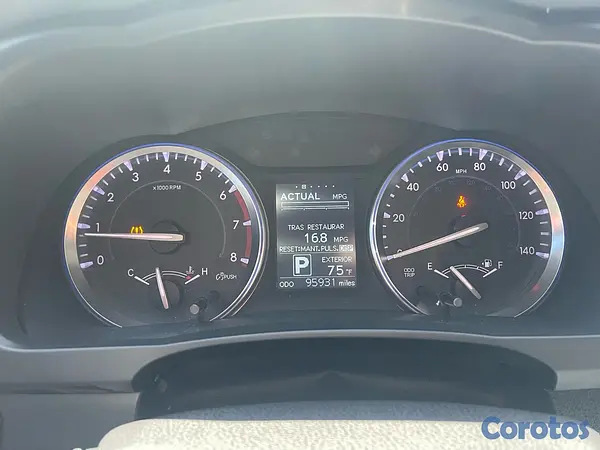 jeepetas y camionetas - Toyota Highlander 2015 6