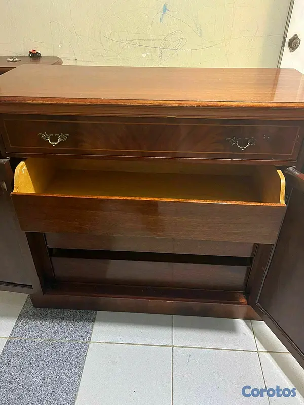 muebles y colchones - CREDENZA EN CAOBA Y ROBLE  9