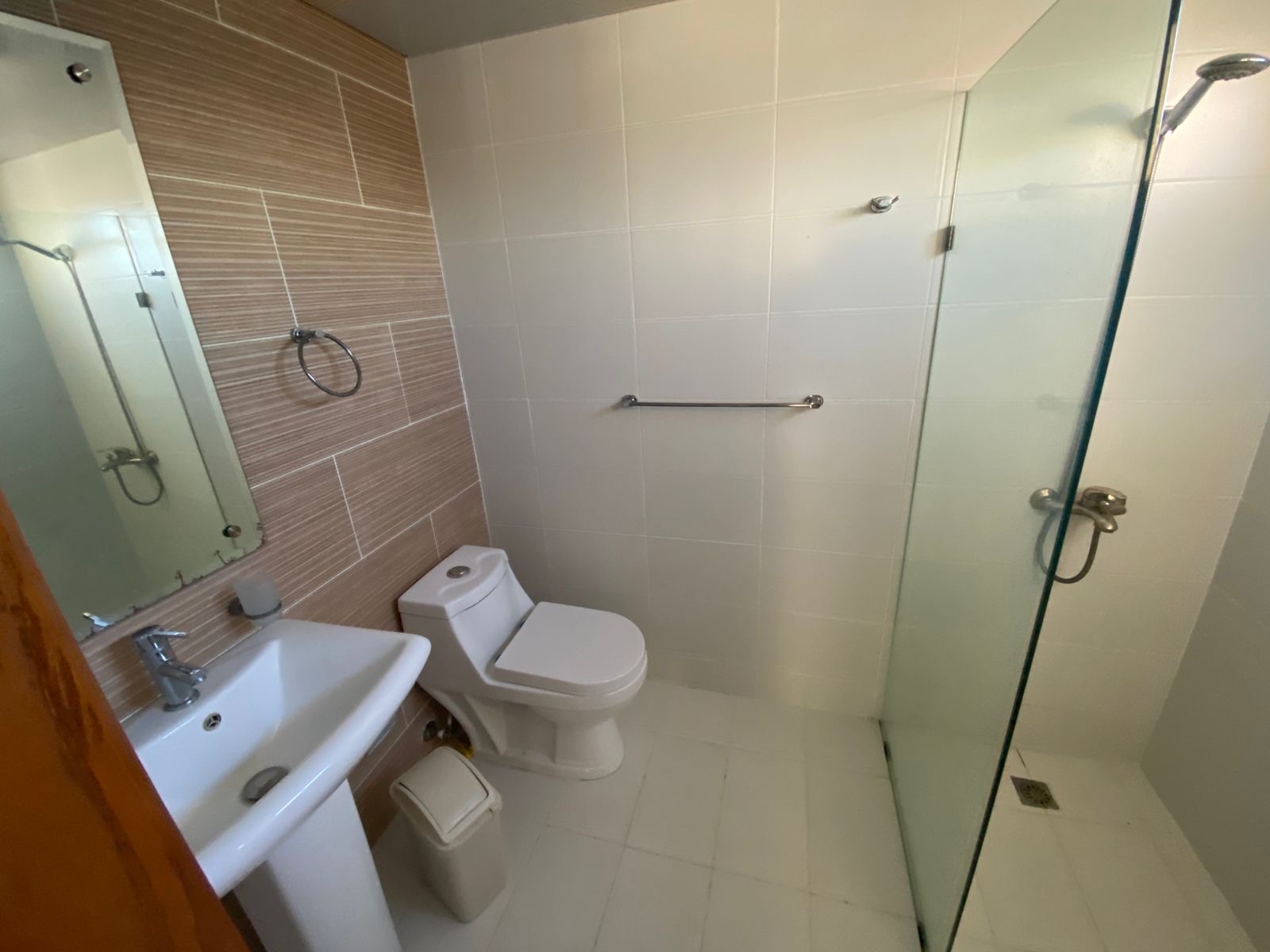 apartamentos - se renta en Torre, ubicado en gurabo, Santiago 3