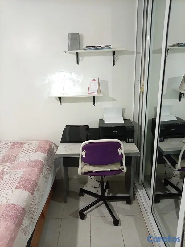 muebles y colchones - SE VENDE ESCRITORIO Y SILLA DE OFICINA🔥 2