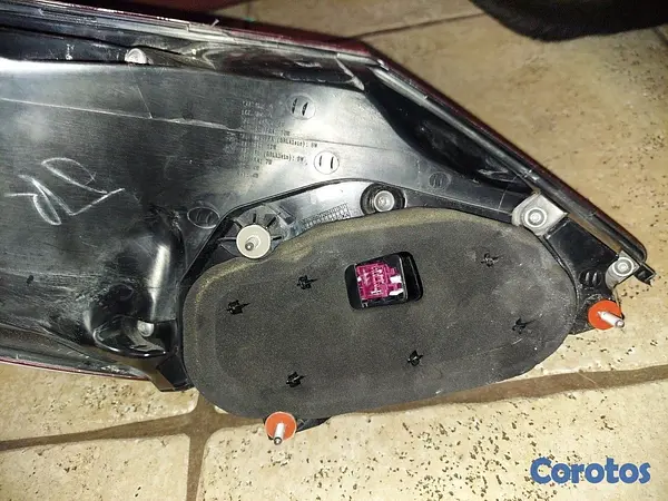 accesorios para vehiculos - Mercedes Benz C300   2015 -2018 LUZ TRASERA CON  LED 3