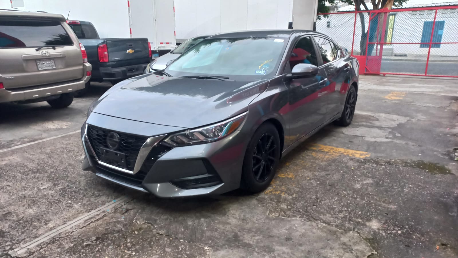 carros - Nissan Sentra S año 2020 Gris Oscuro 9