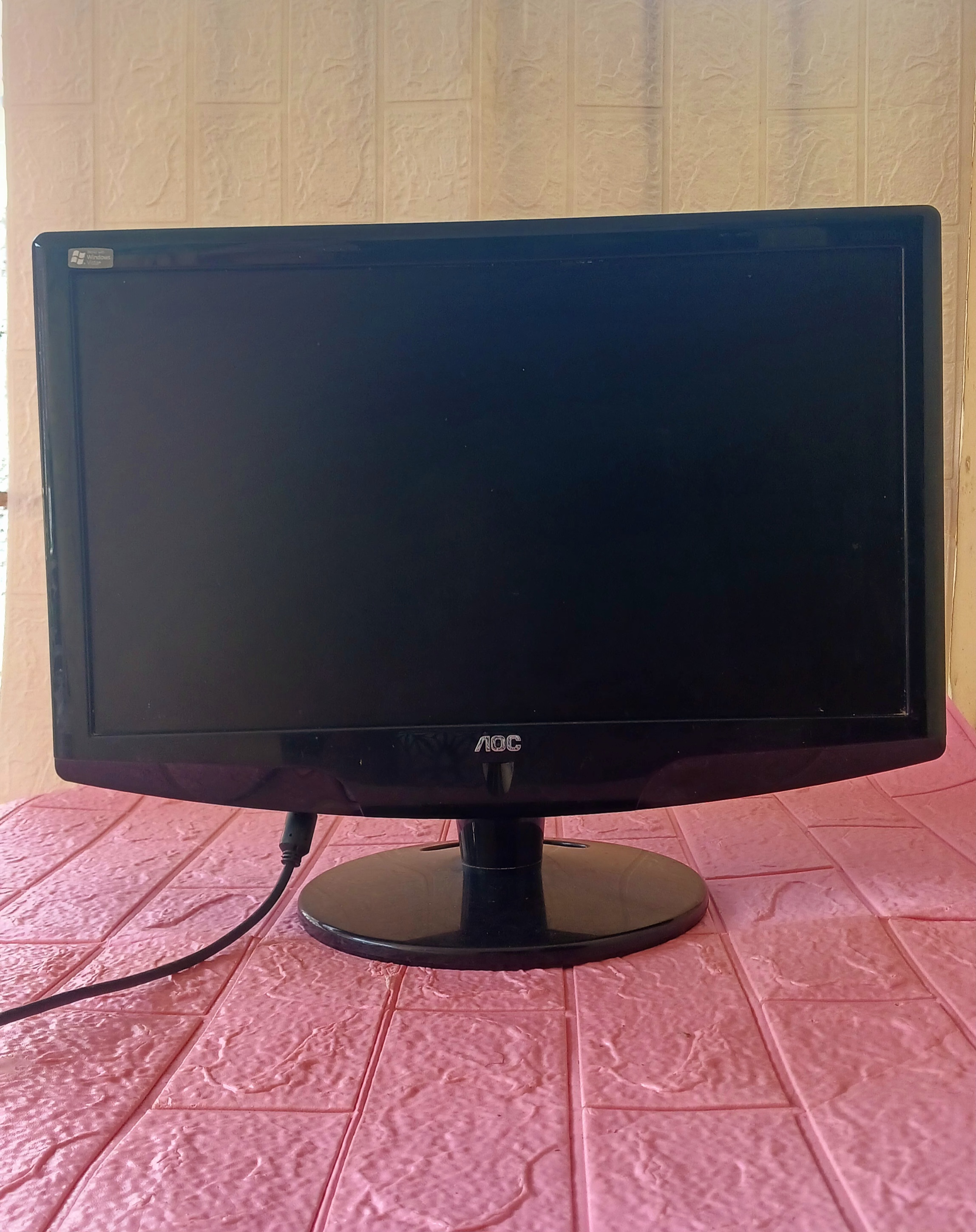 computadoras y laptops - Monitor AOC 18 pulgadas